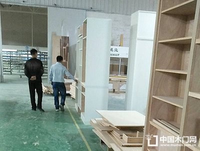 中國門業(yè)專刊 韓漢泉探訪天津思佳木業(yè)，共話木業(yè)發(fā)展新機(jī)遇